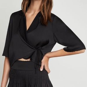 NWOT Embroidered Scallops Wrap Top